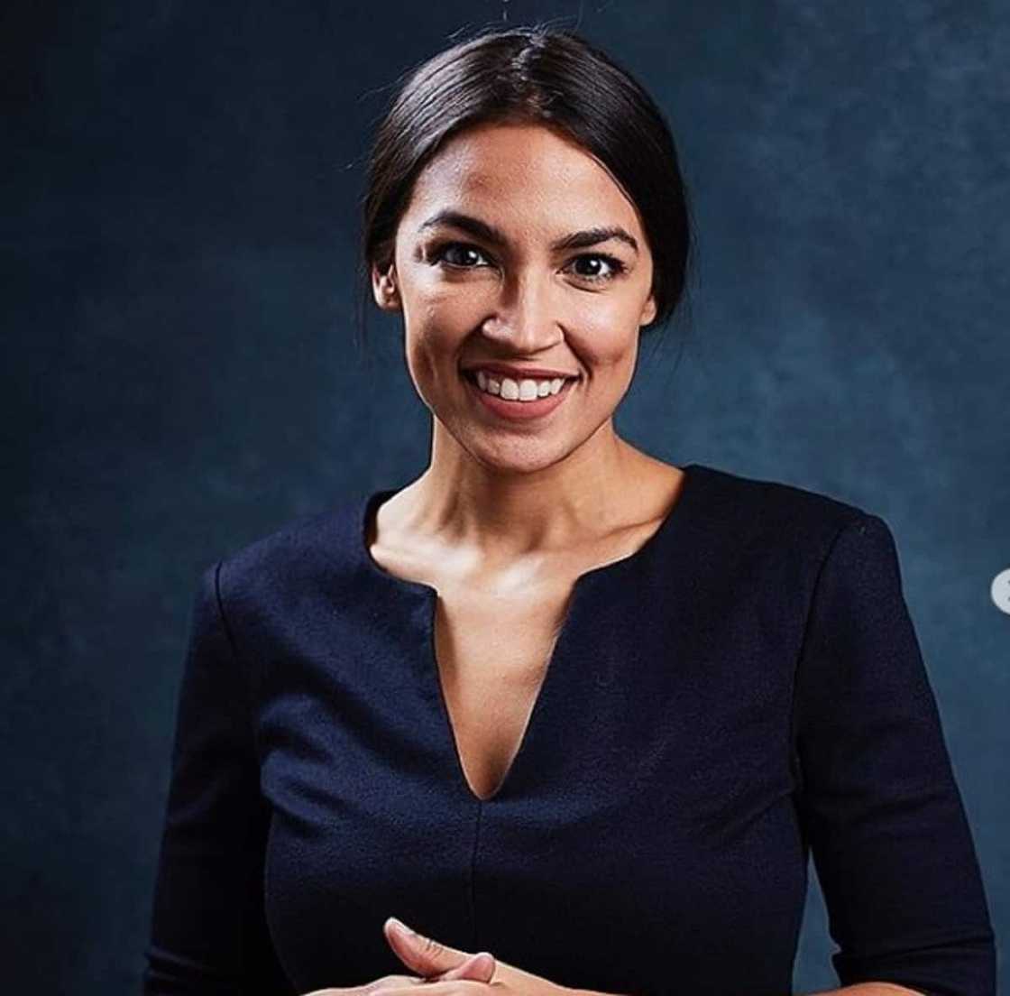 Alexandria Ocasio-Cortez dancing Alexandria Ocasio-Cortez dancing