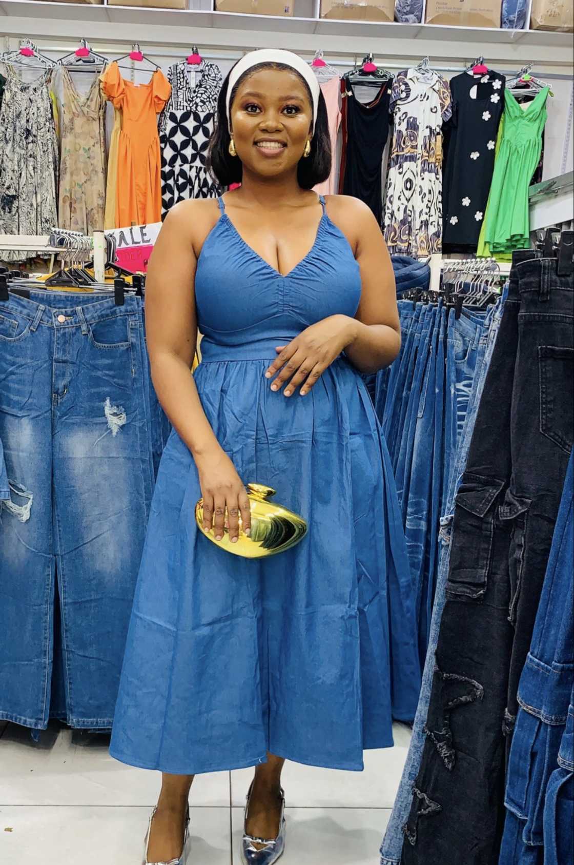 Zizi Dlamini flaunted her outfit of the day Zizi Dlamini flaunted her outfit of the day