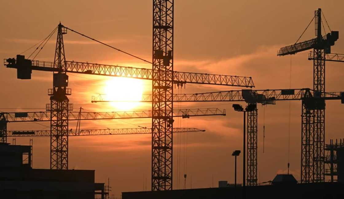 Growth in the 20-country single currency area reached 0.3 percent in the first three months of the year Growth in the 20-country single currency area reached 0.3 percent in the first three months of the year