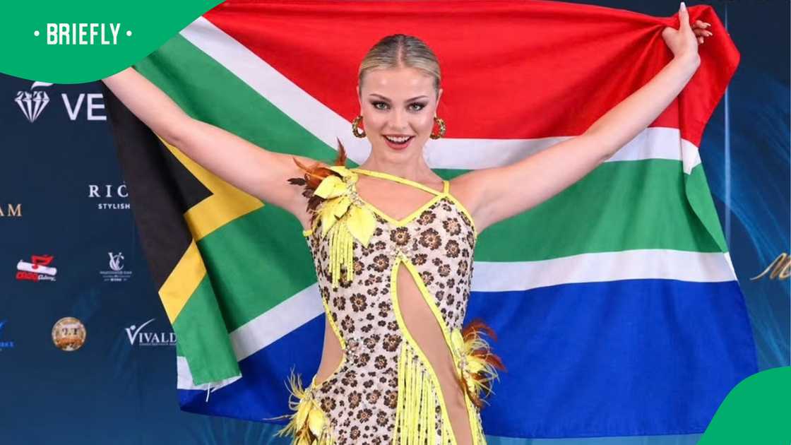 Esmarie Schmidt represented South Africa with a vibrant routine during the talent show