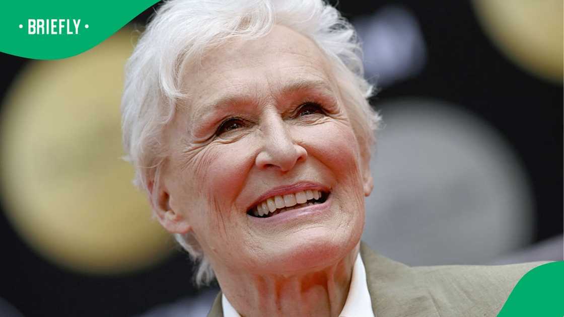 The actress simply captioned the post with “Goodbye,” prompting speculation