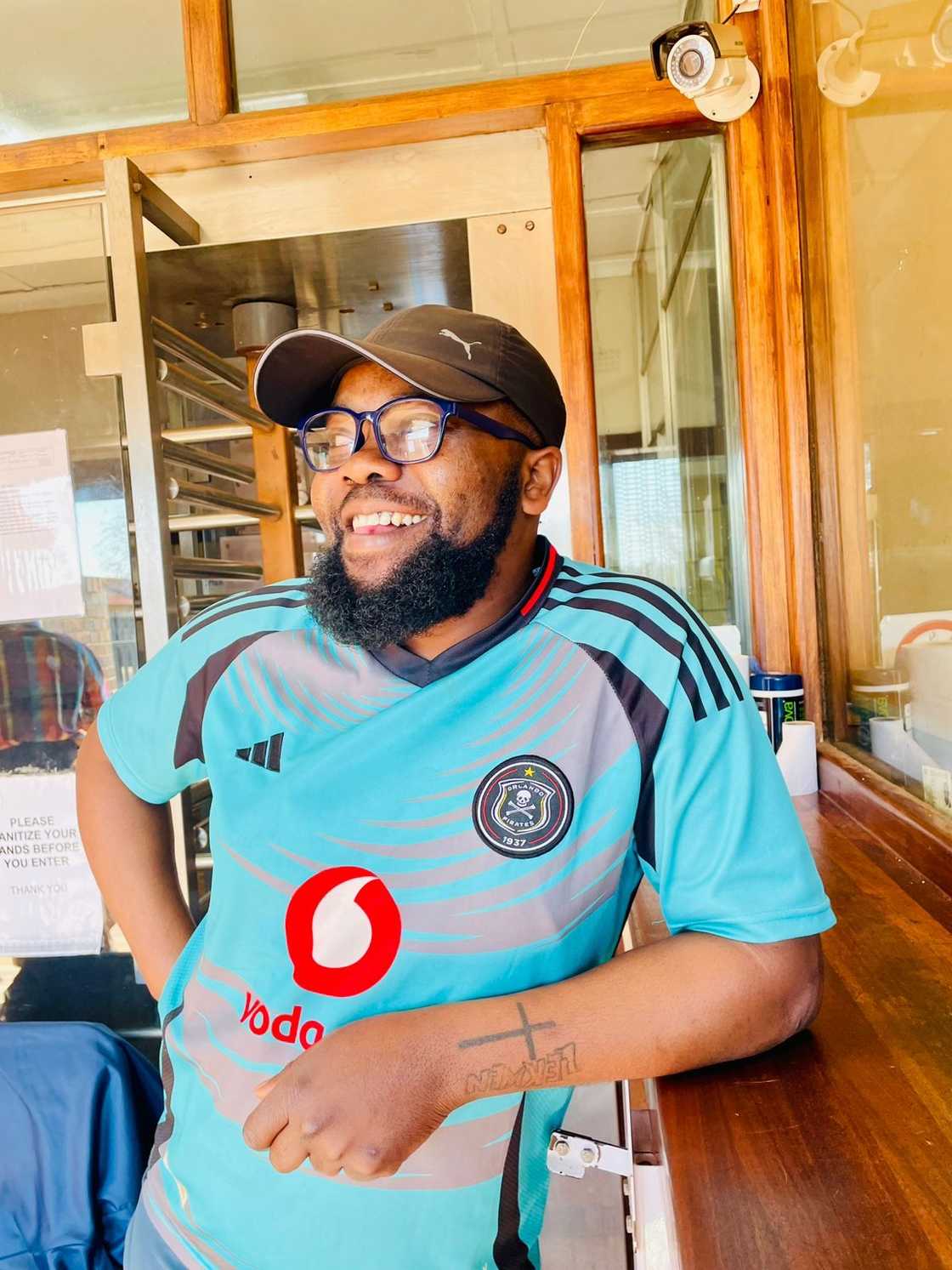 Viewers were stunned as the truck driver chose to speed off over a face-to-face confrontation with the group