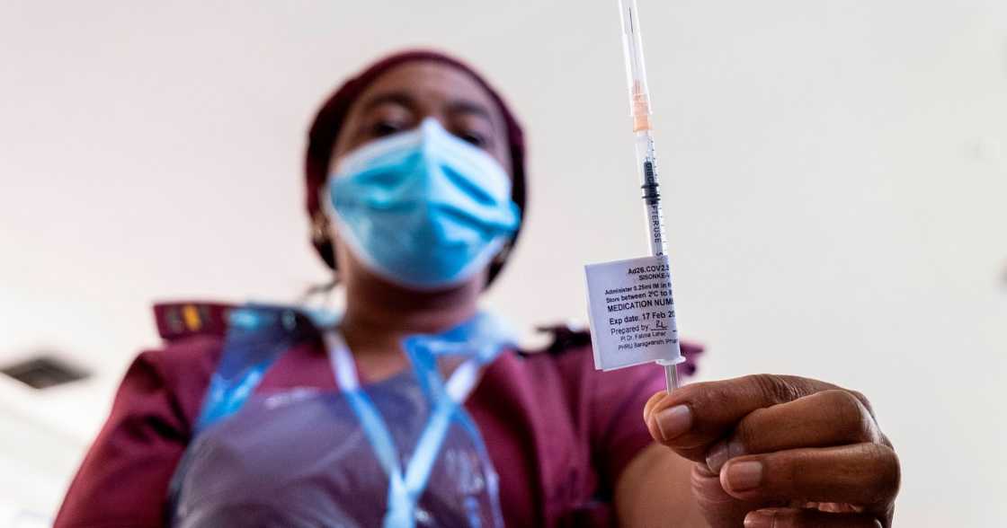 J&J booster shots, approved Saphra, only 2 months after last jab, Pfizer, coronavirus, Covid-19, vaccines, South Africa J&J booster shots, approved Saphra, only 2 months after last jab, Pfizer, coronavirus, Covid-19, vaccines, South Africa
