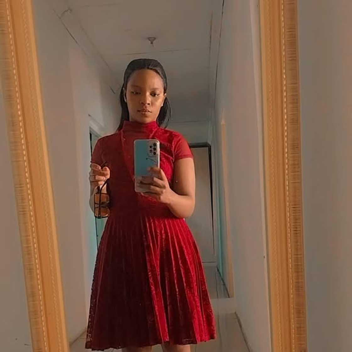 Social media users were impressed by the wise young lady and praised her for her bravery Social media users were impressed by the wise young lady and praised her for her bravery