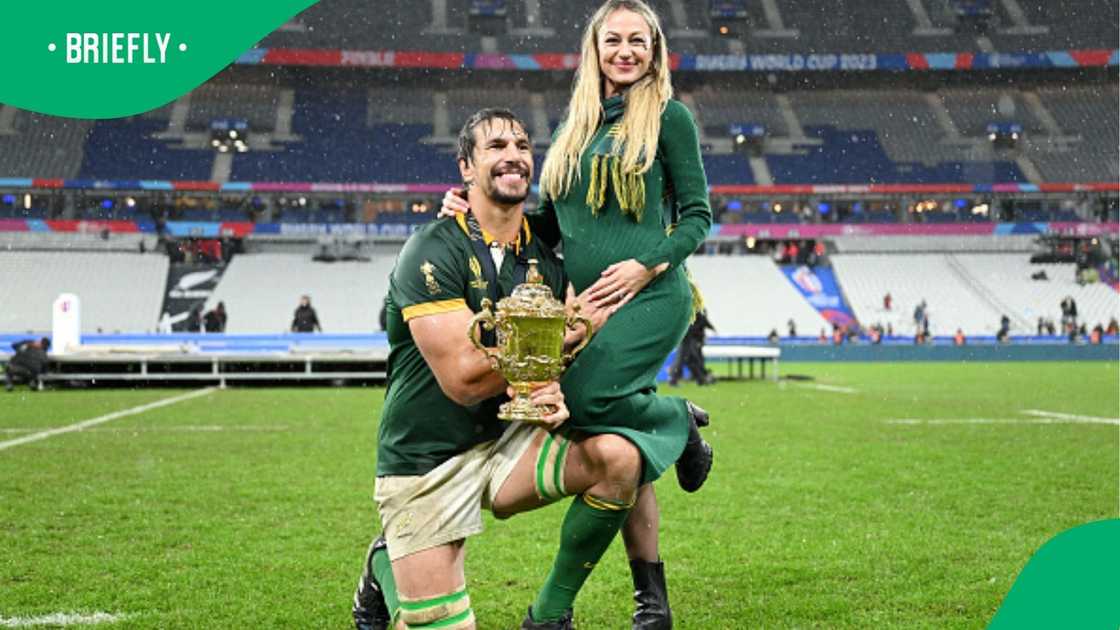 Anlia Etzebeth showed off her growing baby bump. Anlia Etzebeth showed off her growing baby bump.