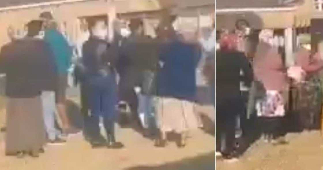 South Africa, Reactions, Queues, Food South Africa, Reactions, Queues, Food