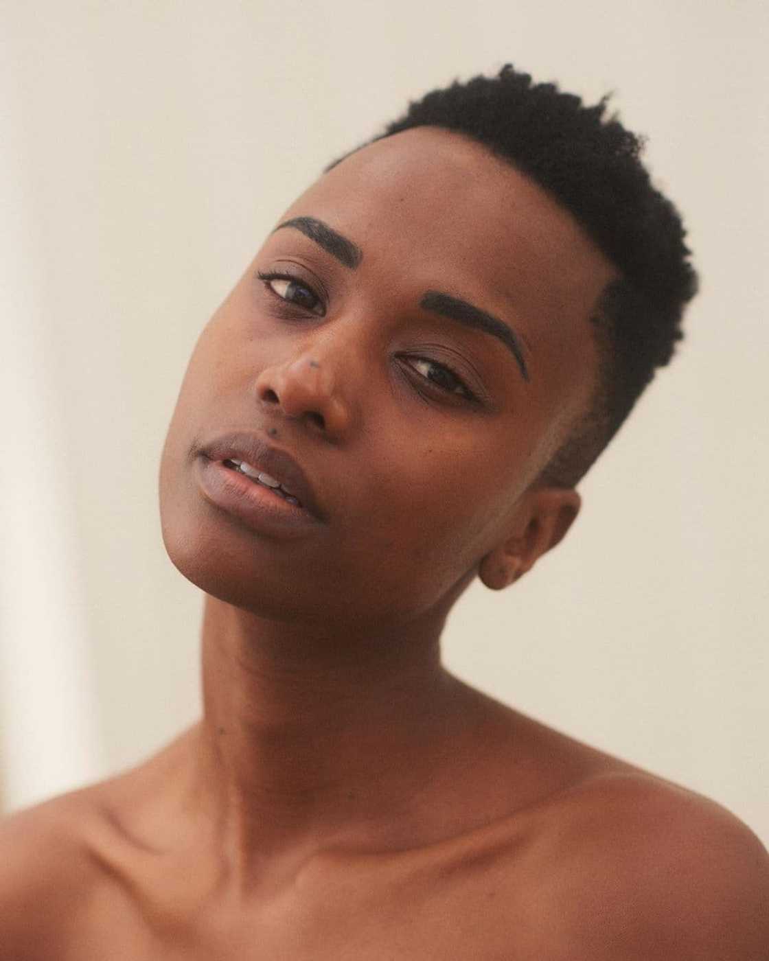 Zozibini Tunzi biography: age, family, education, Miss Universe, quotes, profile and Instagram Zozibini Tunzi biography: age, family, education, Miss Universe, quotes, profile and Instagram