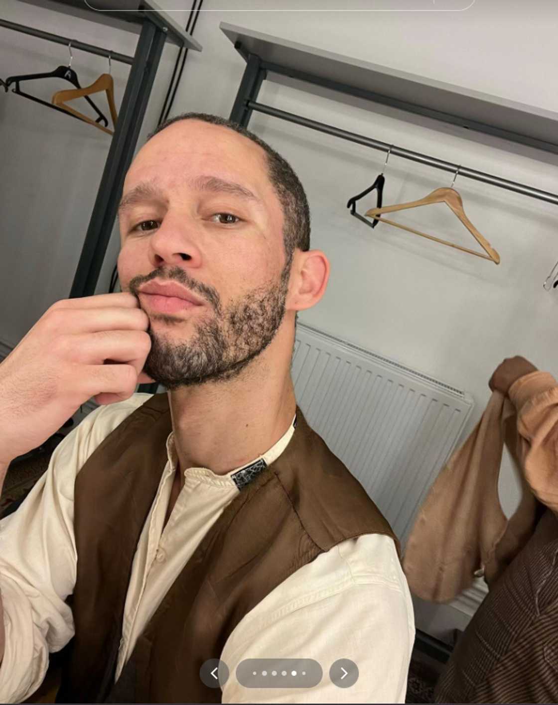 Other viewers wished to assist by donating cool drinks and popcorn