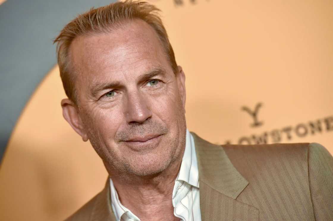 Kevin Costner is not missing part of left ear