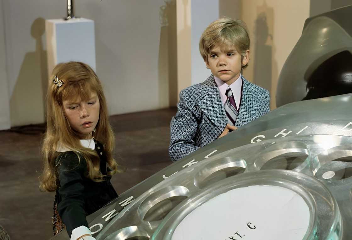 Suzanne Crough and Brian Forster during an episode of The Partridge Family Suzanne Crough and Brian Forster during an episode of The Partridge Family