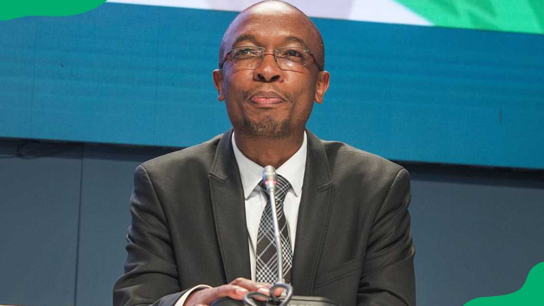 Parks Tau’s biography