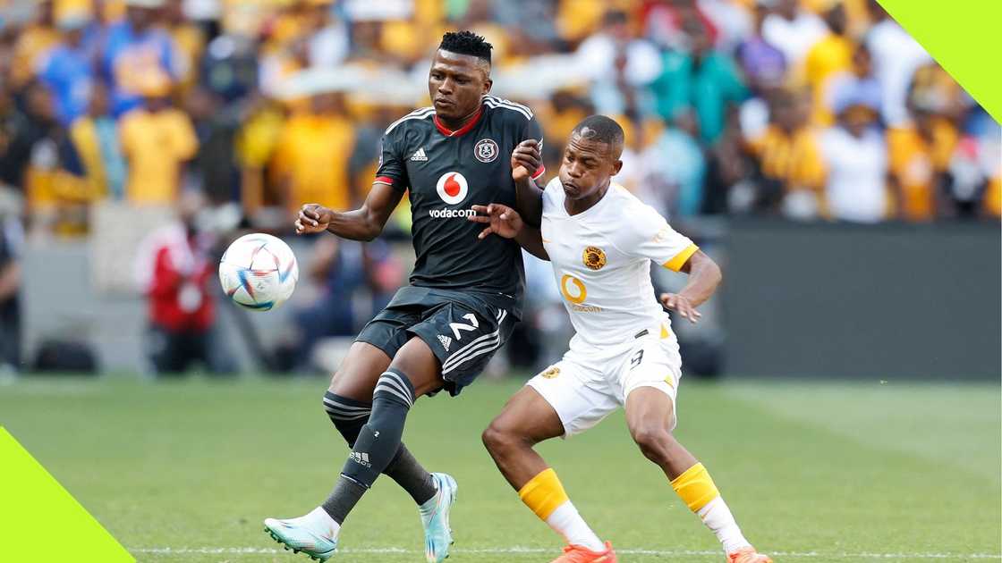 Ashley du Preez in action during the Premier Soccer League football match between Orlando Pirates and Kaizer Chiefs at the FNB Stadium in Johannesburg. Photo: Phill Magakoe.