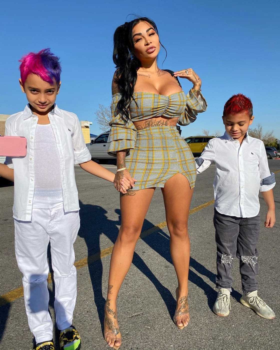 Brittanya Razavi twitter Brittanya Razavi twitter