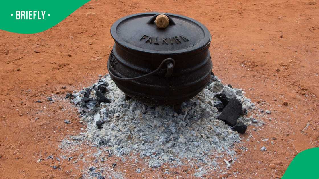 Authorities recommended that certified pots be used as informally-designed pots may lead to lead poisoning Authorities recommended that certified pots be used as informally-designed pots may lead to lead poisoning