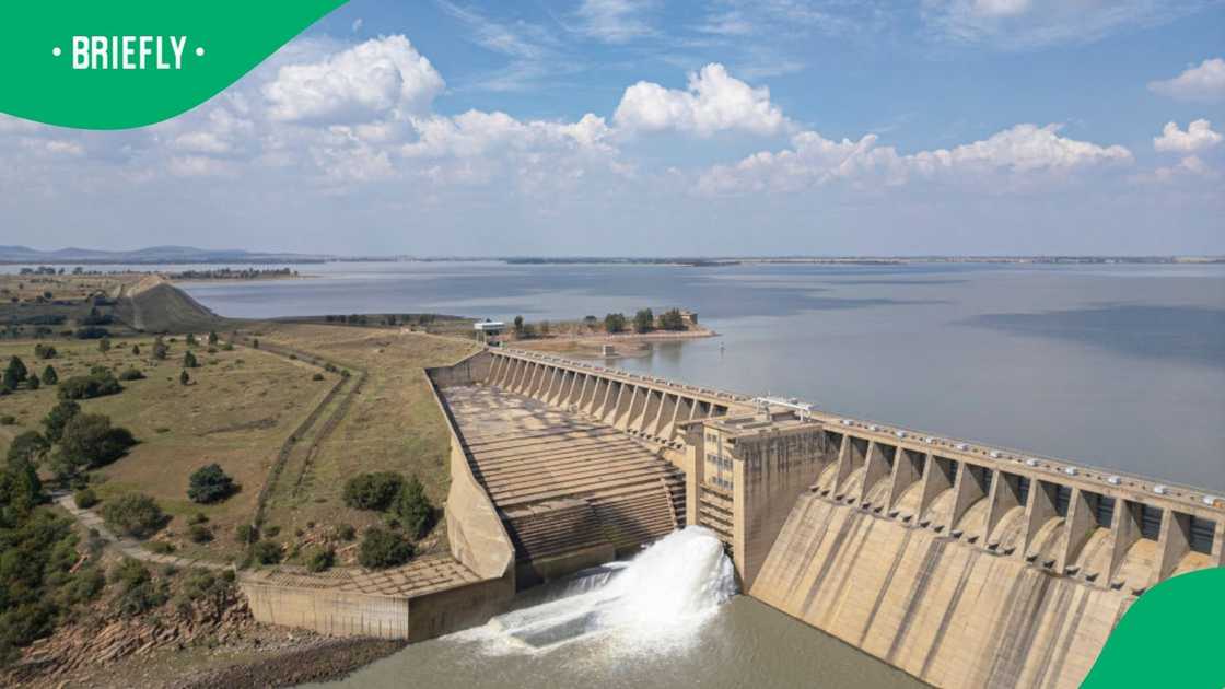 The recent rainfall boosted the Vaal Dam's levels The recent rainfall boosted the Vaal Dam's levels