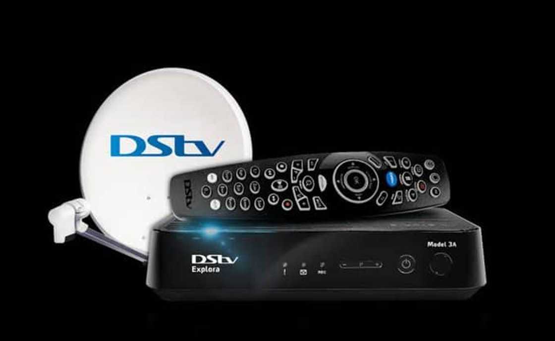 how to change my dstv package online