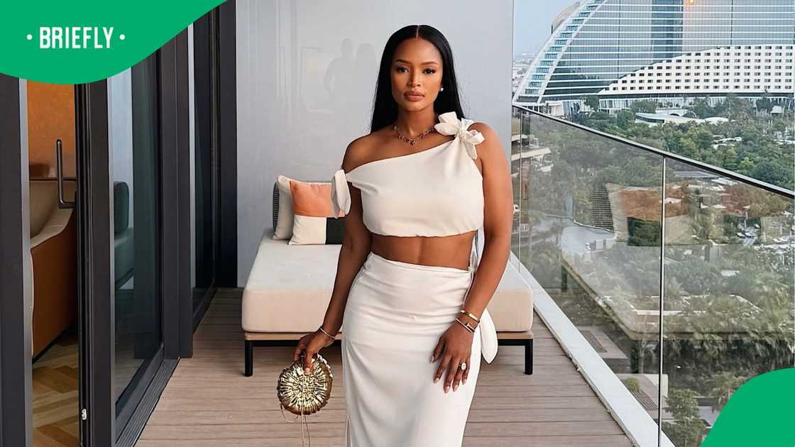 Ayanda Thabethe's blue Rolls-Royce up for sale Ayanda Thabethe's blue Rolls-Royce up for sale