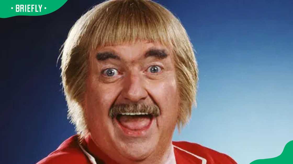 Captain Kangaroo posing for a portrait