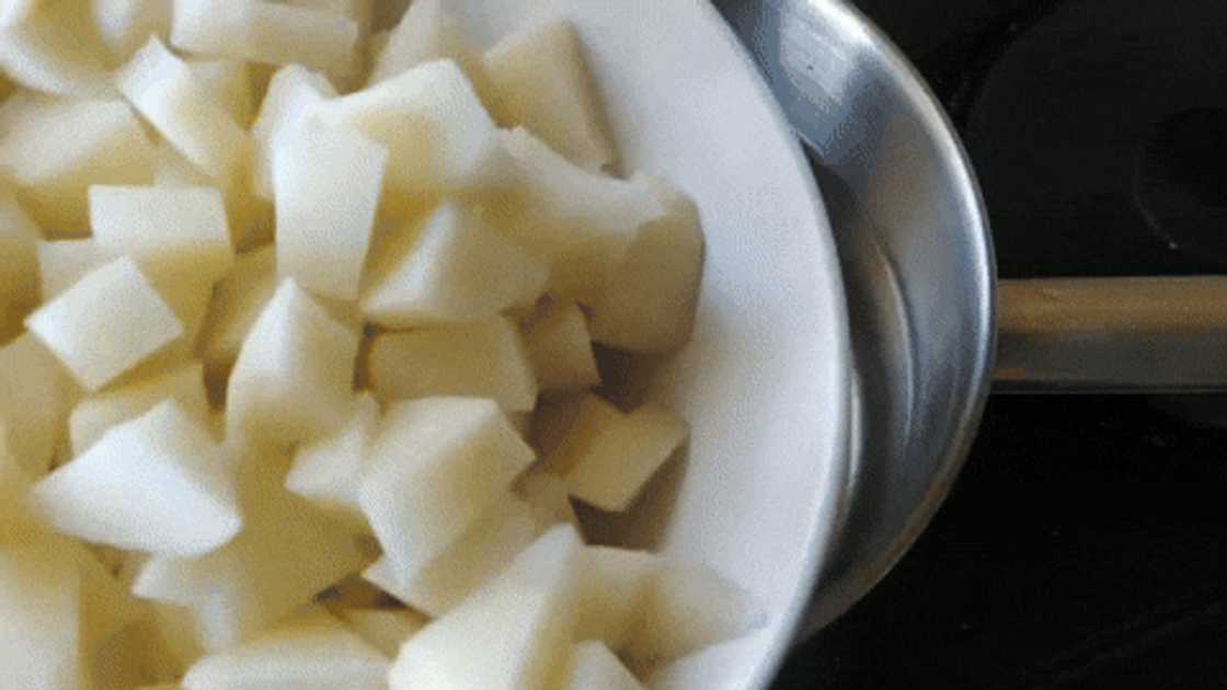 Boiling potatoes Boiling potatoes