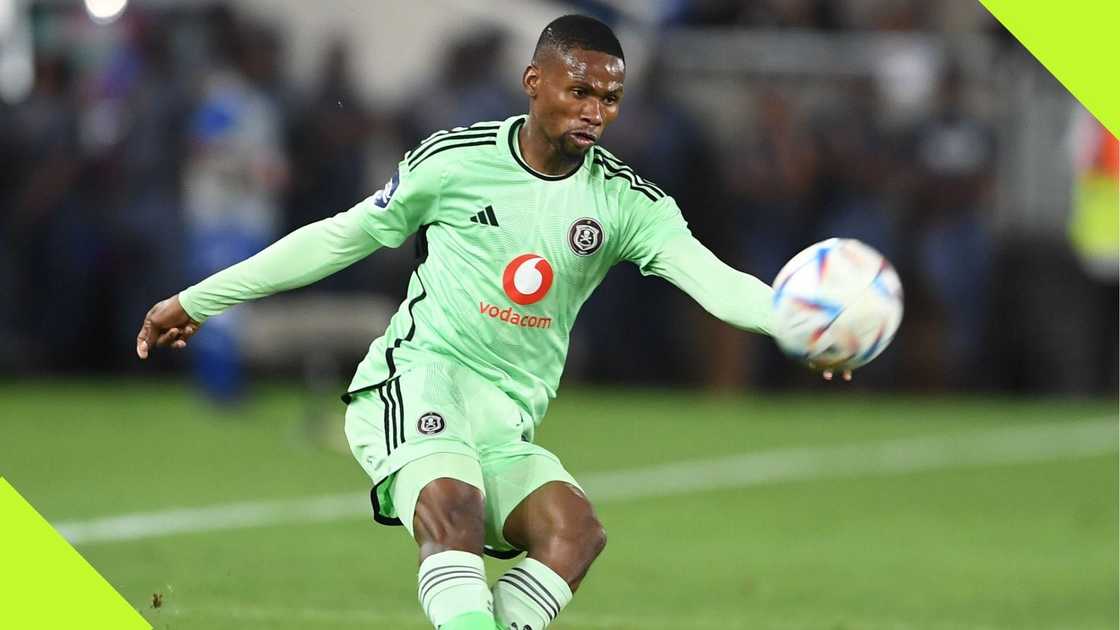 Siphelo Baloni leaves Orlandon Pirates to join Premier Soccer League rivals Chippa United on a season-long loan. Photo: @iDiskiTimes. Siphelo Baloni leaves Orlandon Pirates to join Premier Soccer League rivals Chippa United on a season-long loan. Photo: @iDiskiTimes.