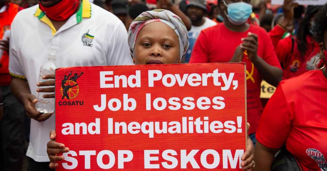 Unemployment rate rises to 35.3%, 12.5 million discouraged people, 7.6 million people jobless Unemployment rate rises to 35.3%, 12.5 million discouraged people, 7.6 million people jobless