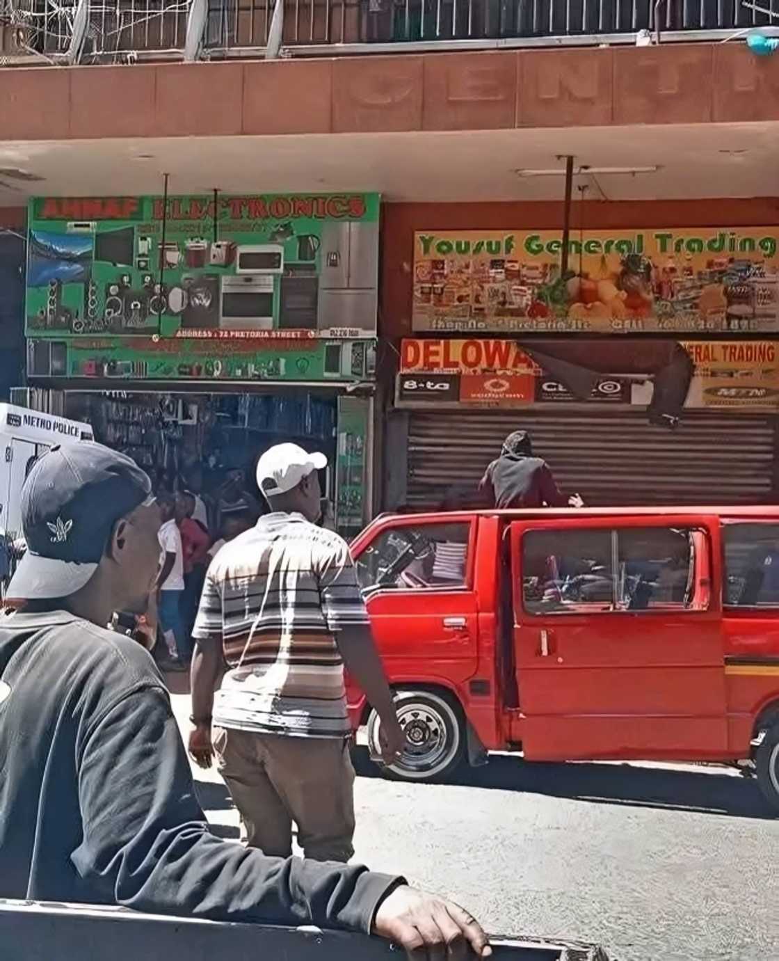 Hillbrow man allegedly jumps from 8th floor of Joburg high-rise onto roof of taxi, survives Hillbrow man allegedly jumps from 8th floor of Joburg high-rise onto roof of taxi, survives