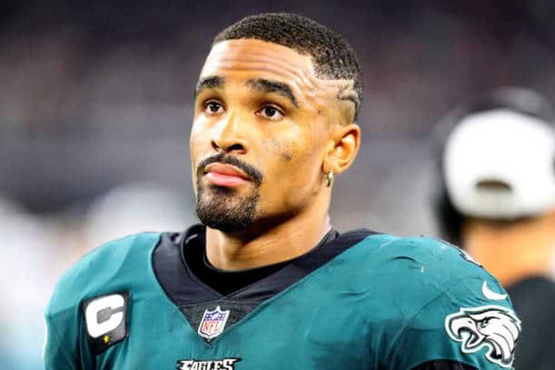 What does averion hurts Jr do? What does averion hurts Jr do?