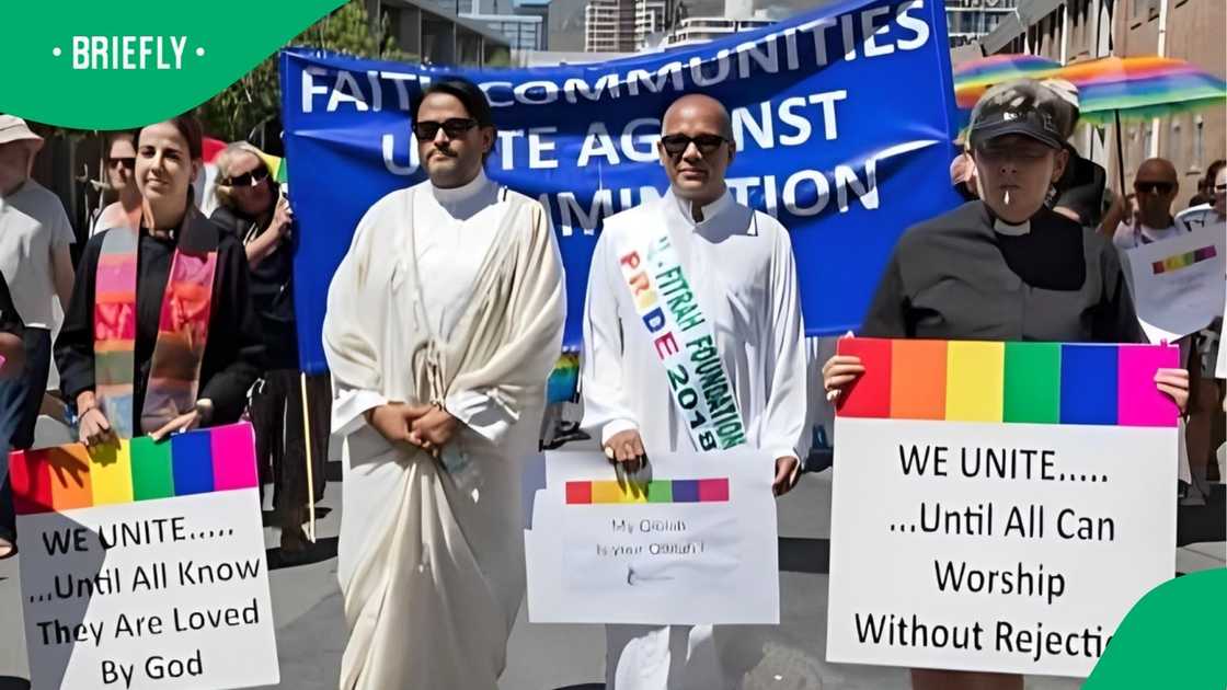 Video shows killing of gay imam Muhsin Hendricks in harrowing incident Video shows killing of gay imam Muhsin Hendricks in harrowing incident