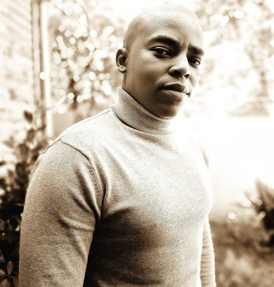 Loyiso MacDonald biography Loyiso MacDonald biography