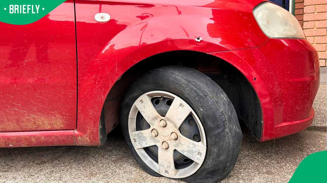 The tyres on Brown Mogotsi were in poor condition The tyres on Brown Mogotsi were in poor condition