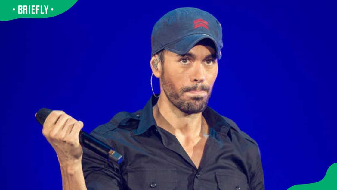 Enrique Iglesias on stage at Valley View Casino Center