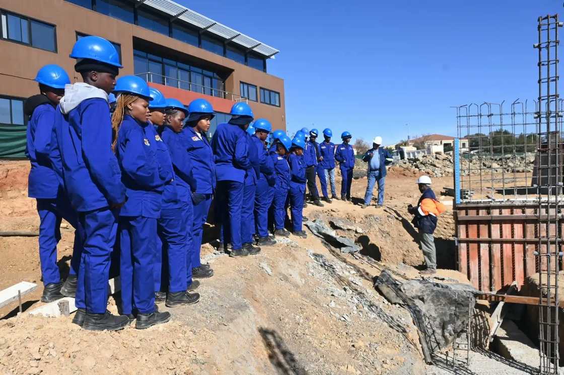 Majuba Technology Centre (MTC) Campus Level 2 Civil and Building Construction students during a site visit Majuba Technology Centre (MTC) Campus Level 2 Civil and Building Construction students during a site visit