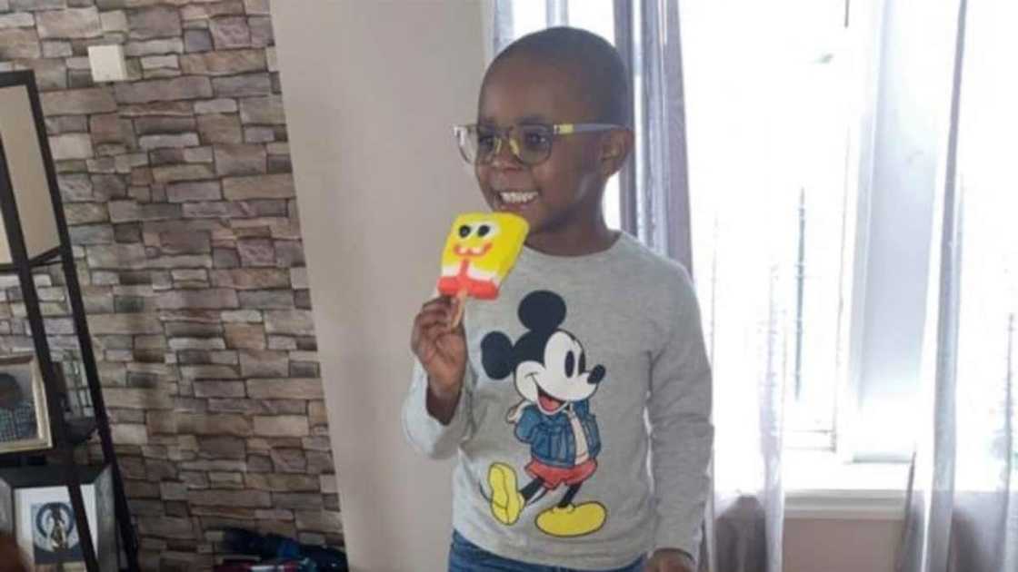 Boy mistaken buys $2.3k boxes of ice cream with her mother's credit card Boy mistaken buys $2.3k boxes of ice cream with her mother's credit card