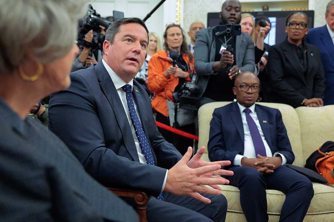 John Steenhuisen addressed the FMD outbreak John Steenhuisen addressed the FMD outbreak