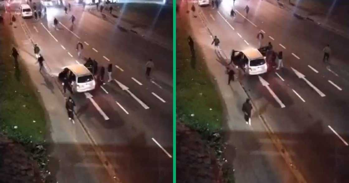 Violence erupts in Cape Town as the Western Cape taxi strike continues Violence erupts in Cape Town as the Western Cape taxi strike continues