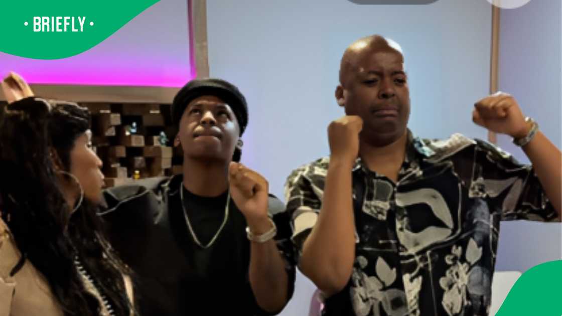 Netizens reacted to Ciza vibing with his parents