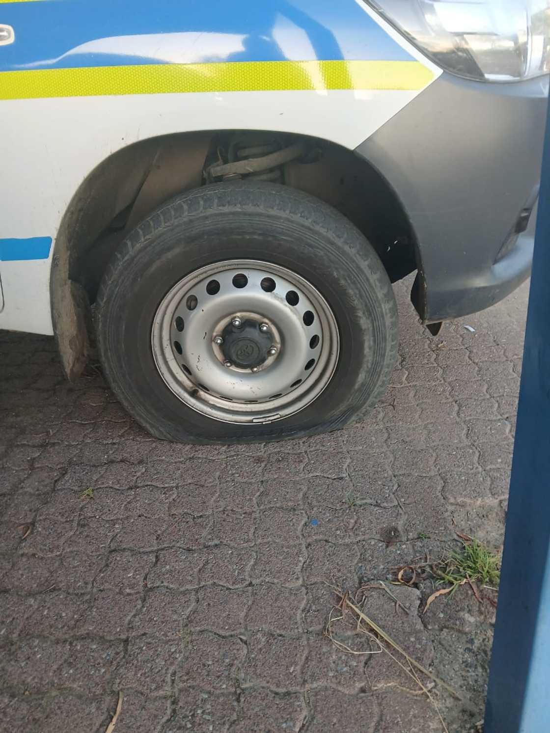 Police appeal to communities to desist from hostility as Kinross officers come under tavern attack Police appeal to communities to desist from hostility as Kinross officers come under tavern attack