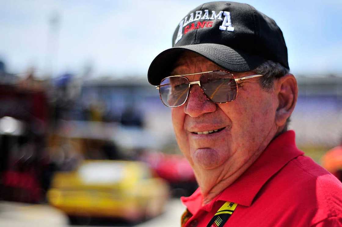 Best Nascar driver ever Best Nascar driver ever