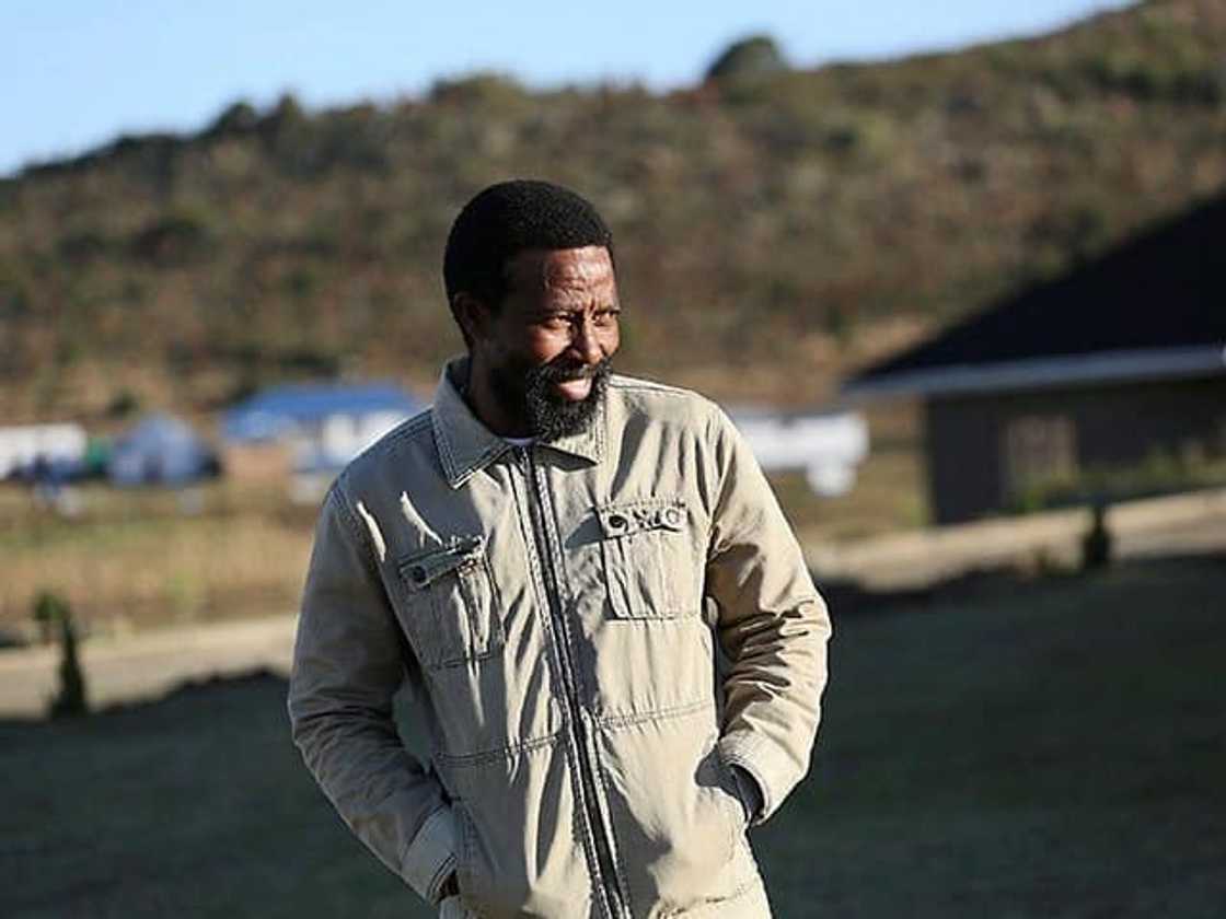 abathembu king abathembu king