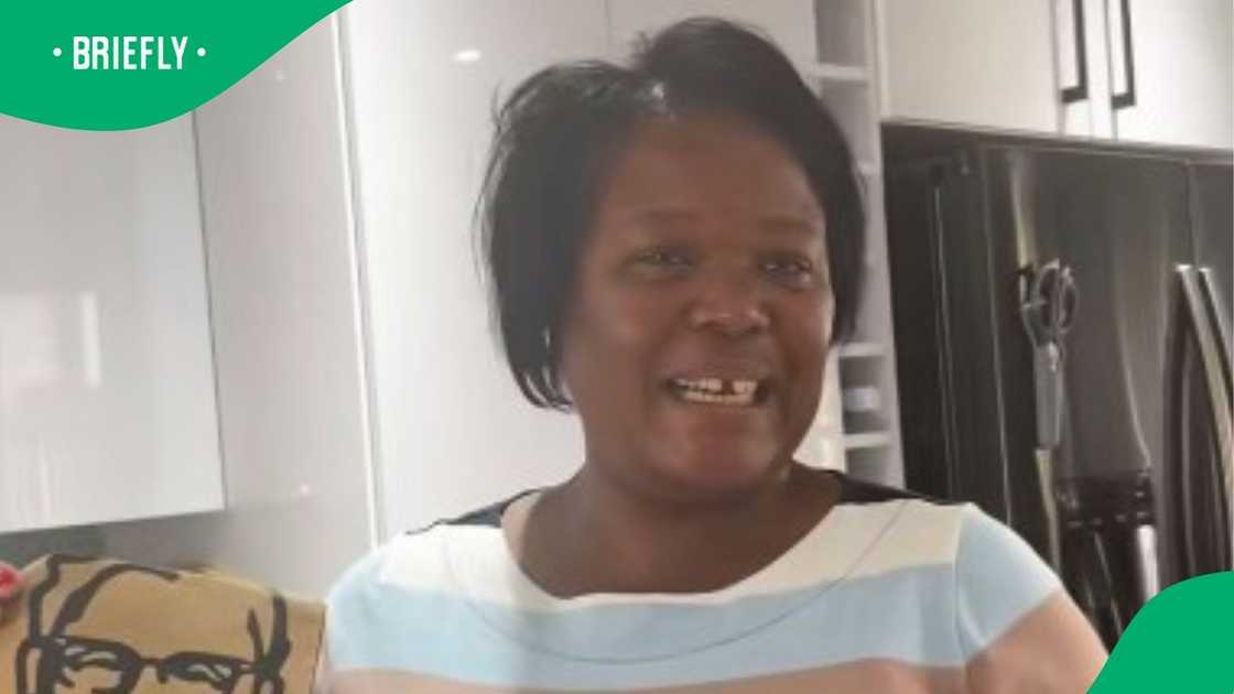 Woman gets KFC birthday cake Woman gets KFC birthday cake