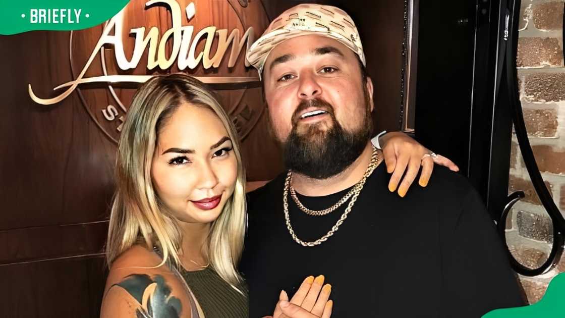 Pawn Stars Chumlee and Olivia Rademann. Pawn Stars Chumlee and Olivia Rademann.