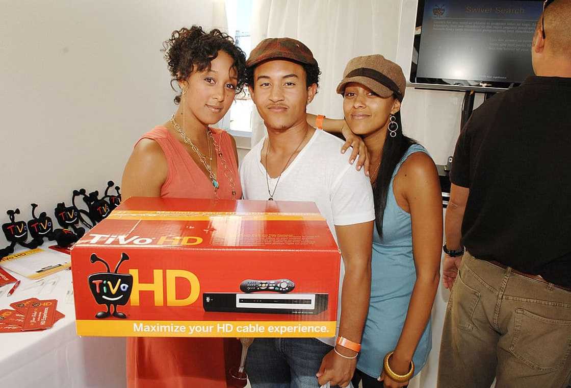 Tia Mowry's siblings Tia Mowry's siblings