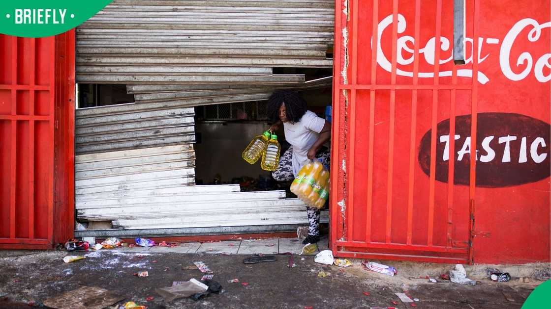 Looting Looting