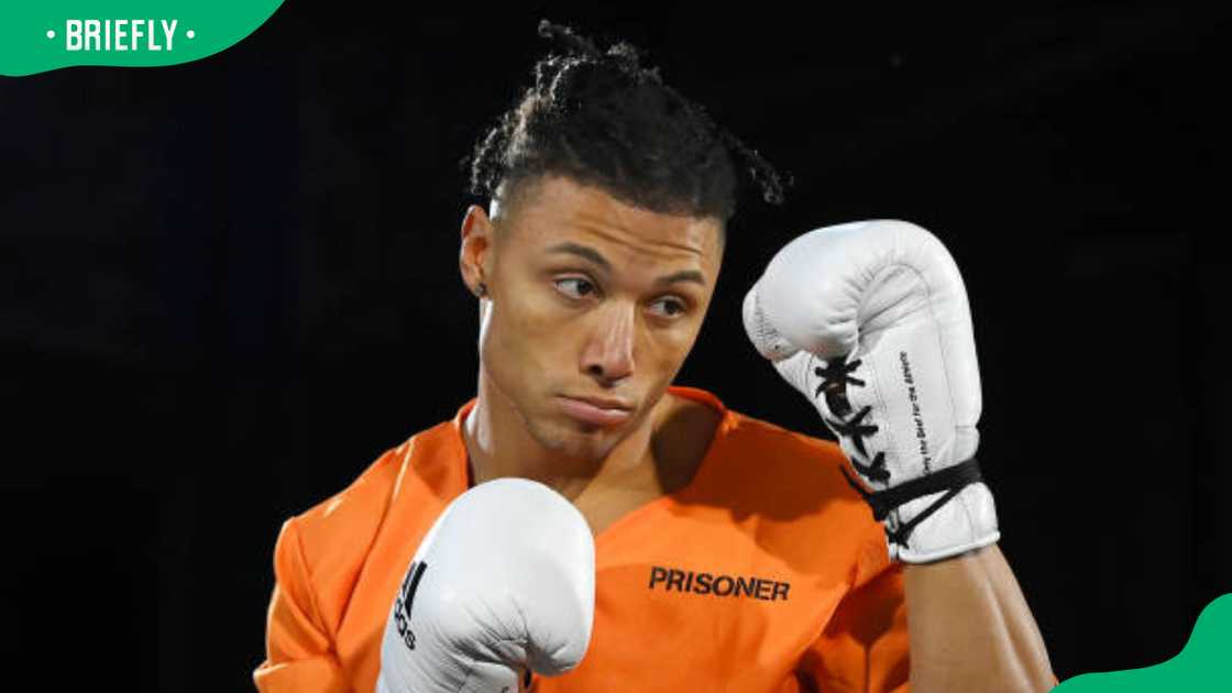 Chase DeMoor "King" warming up Chase DeMoor "King" warming up