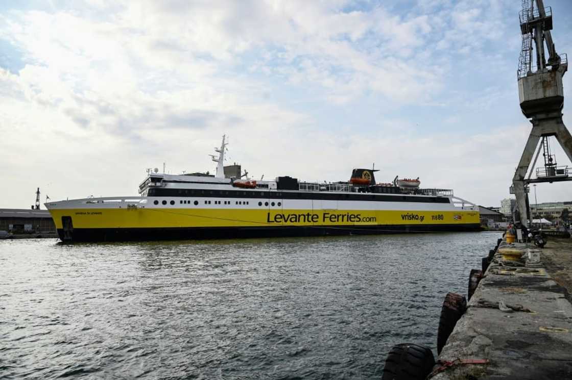 The "Smyrna di Levante" left Thessalonika to inaugurate the first service between continental Greece and the seaside town of Izmir in western Turkey The "Smyrna di Levante" left Thessalonika to inaugurate the first service between continental Greece and the seaside town of Izmir in western Turkey