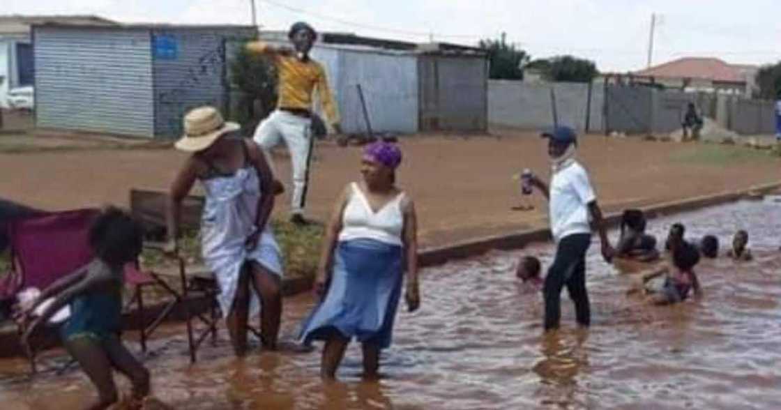 Locals, pothole, swimming pool, Evaton, Ward 26 Locals, pothole, swimming pool, Evaton, Ward 26