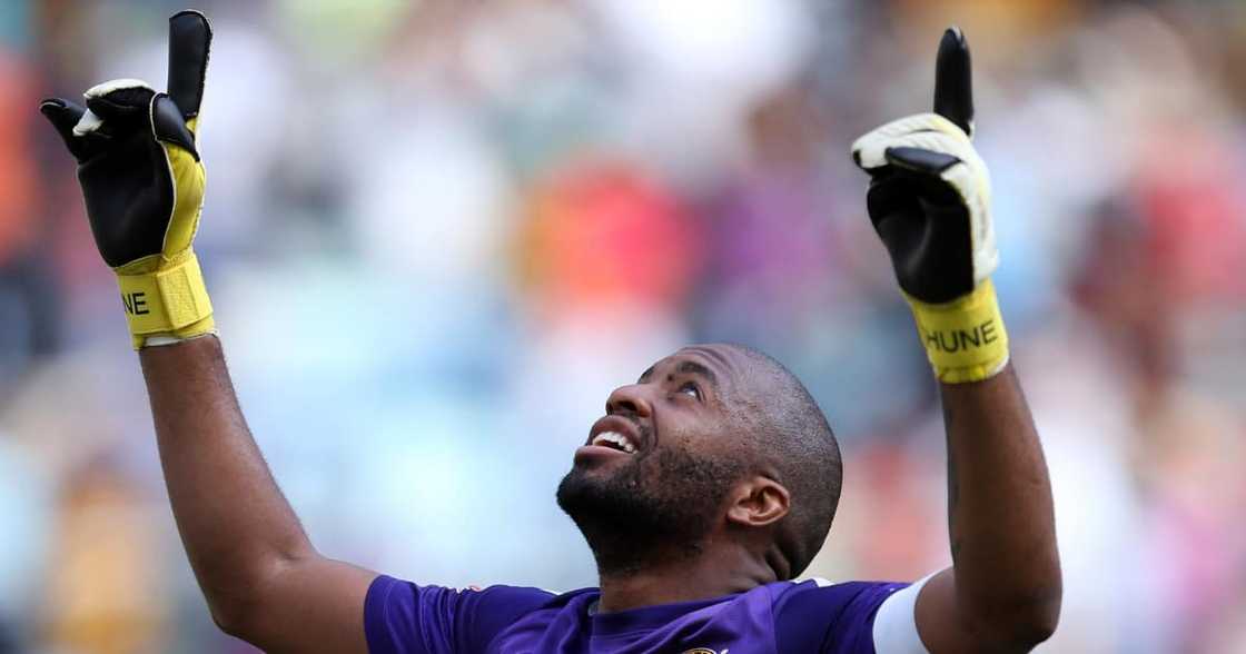 Itumeleng Khune, Kaizer Chiefs, contract renewal, grateful, goalkeeper Itumeleng Khune, Kaizer Chiefs, contract renewal, grateful, goalkeeper