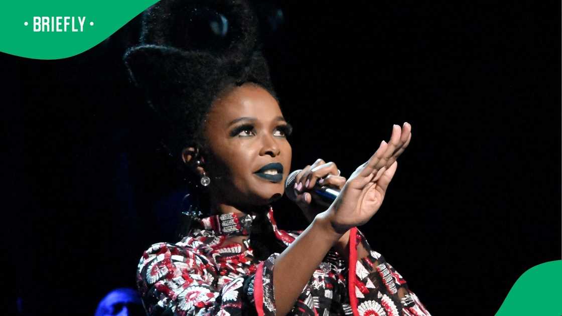 Simphiwe Dana shares cryptic post amid backlash