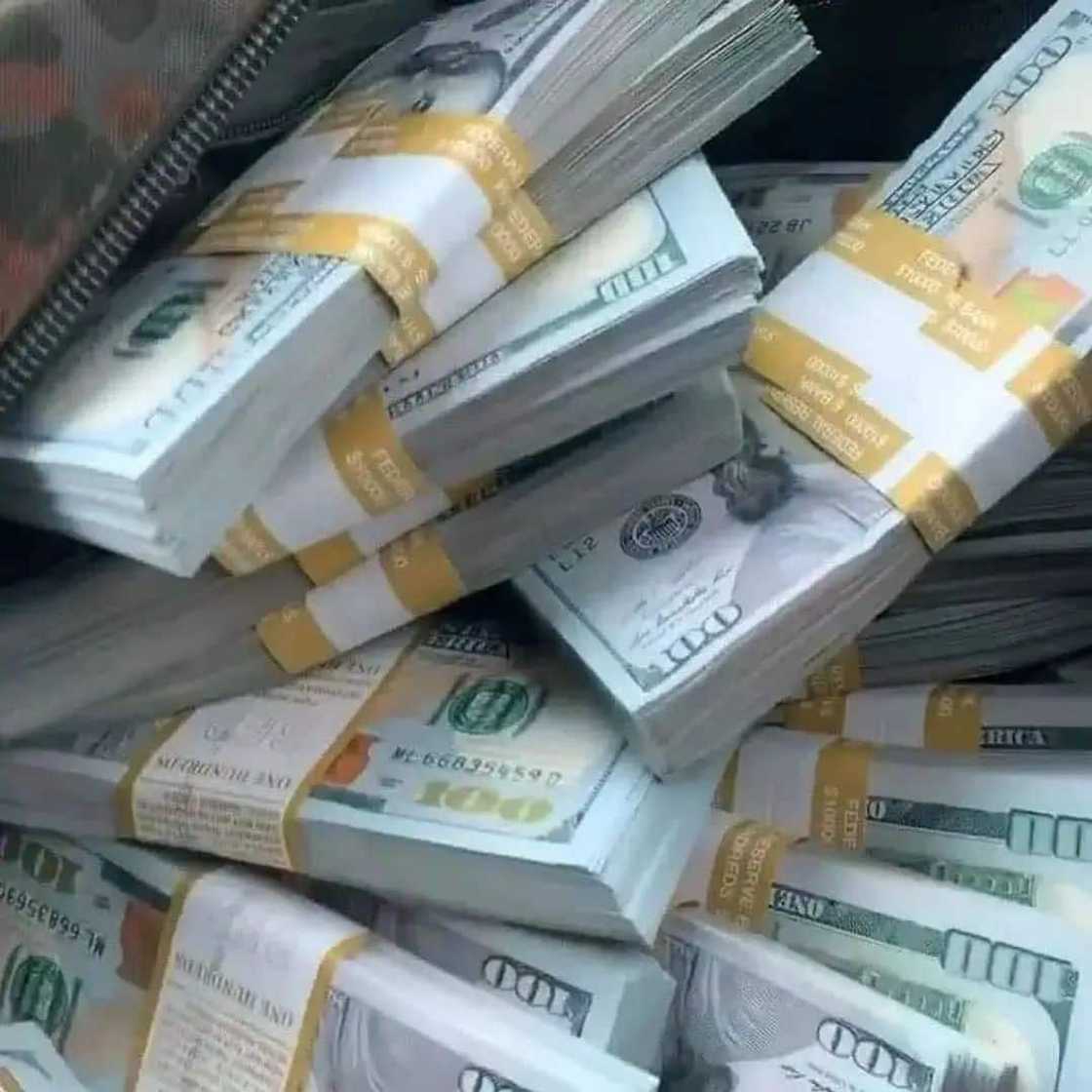 List of South African millionaires who became broke List of South African millionaires who became broke