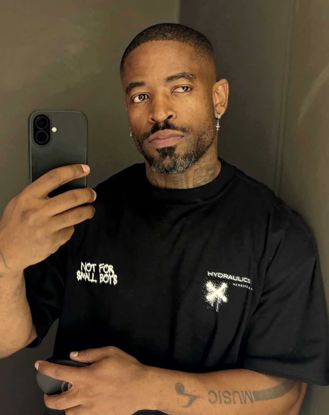 Prince Kaybee wants the schools to reopen Prince Kaybee wants the schools to reopen